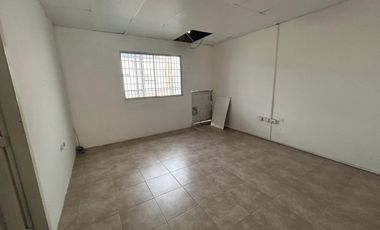 SE VENDE PROPIEDAD CON ALTO POTENCIAL COMERCIAL EN LA CIUDAD DE PORTOVIEJO