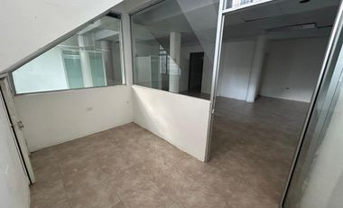 SE VENDE PROPIEDAD CON ALTO POTENCIAL COMERCIAL EN LA CIUDAD DE PORTOVIEJO