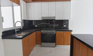 VENTA DE CASA NUEVA EN LA TRINIDAD 2