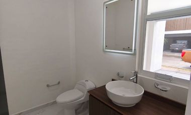 VENTA DE CASA NUEVA EN LA TRINIDAD 2