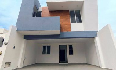 VENTA DE CASA NUEVA EN LA TRINIDAD 2