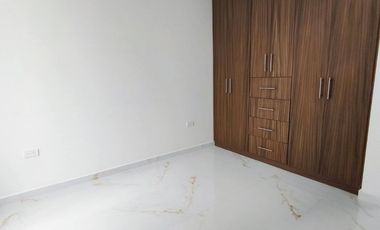 VENTA DE CASA NUEVA EN LA TRINIDAD 2