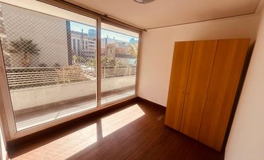 Depto. 2 Dorm+2 Baños y estacionemiento, San Diego 161 Santiago Centro