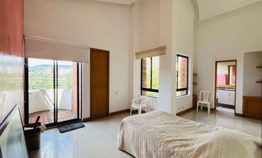 Venta de Penthouse en El Campestre, El Poblado