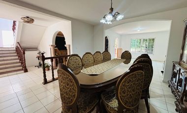 Casa con gran jardín en venta en privado Balcones de Santa María Morelia $8,090,000
