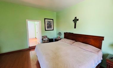 Casa con gran jardín en venta en privado Balcones de Santa María Morelia $8,090,000