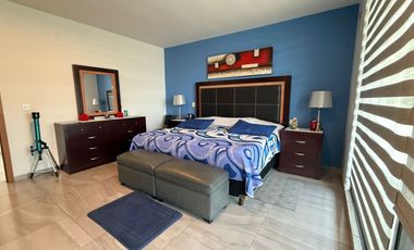 CASA EN VENTA ESQUINA Y JUNTO A AREA DE JARDIN  VALLE IMPERIAL ZAPOPAN