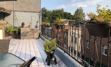 VENDO CASA EN EL CORAZON DE LA CONDESA CON FACTIBILIDAD DE SACAR USO DE SUELO