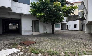 Jual/Sewa Gedung Senopati Kebayoran Baru LT 1237 m² Parkir 50 Mobil Lift Strategis