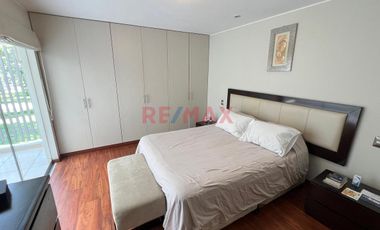 🏡 Una Casa Hecha Departamento ✨ – Se Vende Exclusivo Flat De 215 M² Con 4 Dormitorios, 2 Terrazas Y 2 Cocheras + Depósito En Valle Hermoso