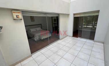 🏡 Una Casa Hecha Departamento ✨ – Se Vende Exclusivo Flat De 215 M² Con 4 Dormitorios, 2 Terrazas Y 2 Cocheras + Depósito En Valle Hermoso