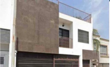 GRAN OPORTUNIDAD! CASA EN VENTA CON ESTILO Y AMPLITUD