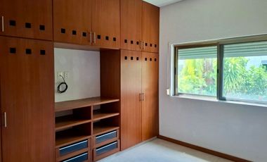 Se renta casa en Residencial Cumbres Cancun