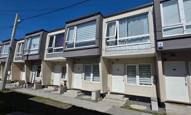 Townhuose dentro de condominio en San Pedro de la Paz