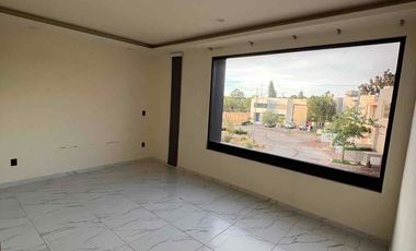 Casa en Renta en el Olivar Altozano, Morelia – Privado Exclusivo