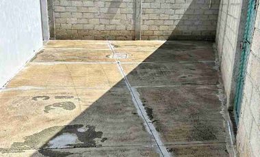 Casa en VENTA  de 85 m2. y terreno dd 20 m. En centro  de  Acayuca,  Hgo.