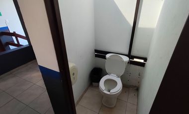 EDIFICIO COMPLETO AMUEBLADO PARA OFICINAS