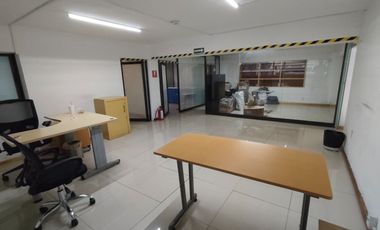 EDIFICIO COMPLETO AMUEBLADO PARA OFICINAS