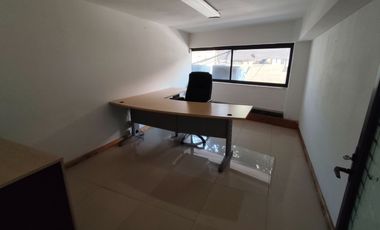 EDIFICIO COMPLETO AMUEBLADO PARA OFICINAS