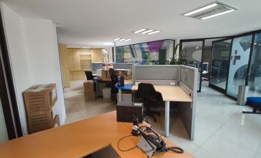 EDIFICIO COMPLETO AMUEBLADO PARA OFICINAS