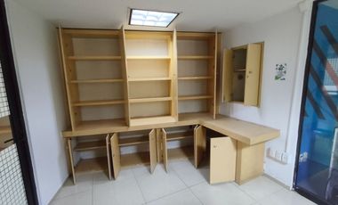 EDIFICIO COMPLETO AMUEBLADO PARA OFICINAS