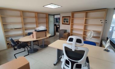EDIFICIO COMPLETO AMUEBLADO PARA OFICINAS