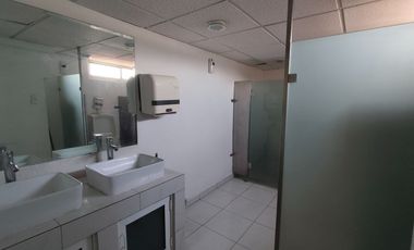 EDIFICIO COMPLETO AMUEBLADO PARA OFICINAS