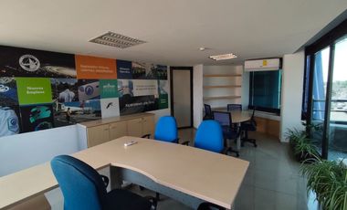EDIFICIO COMPLETO AMUEBLADO PARA OFICINAS