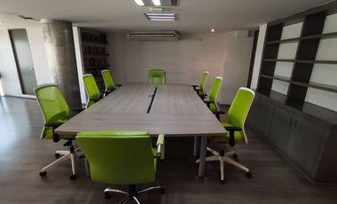 EDIFICIO COMPLETO AMUEBLADO PARA OFICINAS