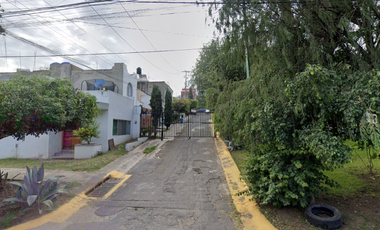 Casa en Alhóndiga de Granaditas 253, El Tapatío, San Pedro Tlaquepaque, Jal.