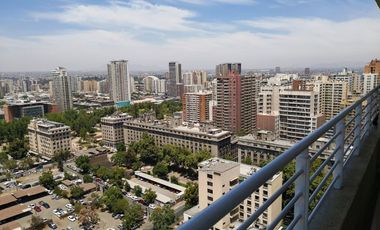 Metro Universidad de Chile, San Diego con Tarapacá
