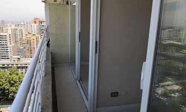 Metro Universidad de Chile, San Diego con Tarapacá