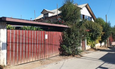 Amplia casa ideal para familia en ARRIENDO - Pomaire