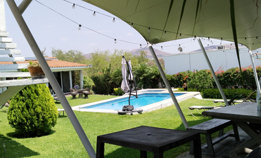 VENTA DE EXCELENTE CASA PRIVADA EN COLINAS DE STA.FE