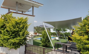 VENTA DE EXCELENTE CASA PRIVADA EN COLINAS DE STA.FE