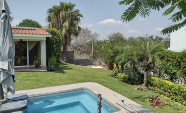 VENTA DE EXCELENTE CASA PRIVADA EN COLINAS DE STA.FE