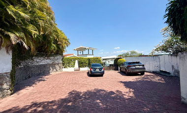 VENTA DE EXCELENTE CASA PRIVADA EN COLINAS DE STA.FE