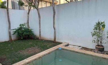 casa en renta de 3 recamaras en Temozon norte Merida con alberca