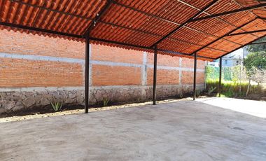 Amplia palapa en renta para activación física