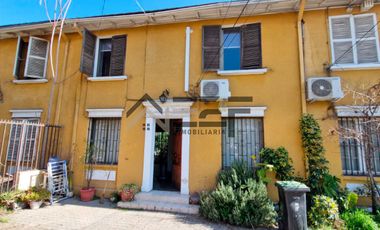 Casa De 3d 2b Y Estacionamiento Excelente Ubicación, Ñuñoa