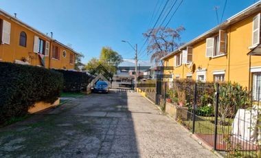 Casa De 3d 2b Y Estacionamiento Excelente Ubicación, Ñuñoa