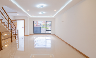 EXCLUSIVA CASA EN VENTA EN MEDIO EJIDO SECTOR PALACIO DEL CUY