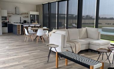 Vendo casa en condominio en Ica