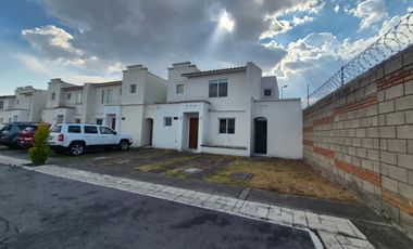 CASA EN RENTA EN RESIDENCIAL EL CASTAÑO 2, METEPEC CERCA DE AV TECNOLOGICO