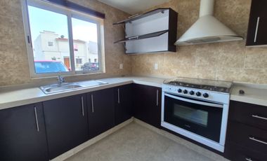 CASA EN RENTA EN RESIDENCIAL EL CASTAÑO 2, METEPEC CERCA DE AV TECNOLOGICO