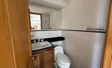 vendo Apartamento en Laureles LINDO Y amplio IDEAL PARA PEMODELAR!