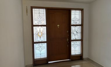 vendo Apartamento en Laureles LINDO Y amplio IDEAL PARA PEMODELAR!