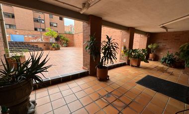 vendo Apartamento en Laureles LINDO Y amplio IDEAL PARA PEMODELAR!