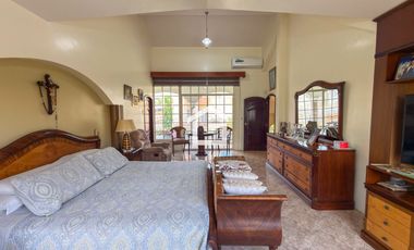 Casa de Lujo en Venta en Sector Unioro, Machala – Exclusividad y Ubicación Privilegiada