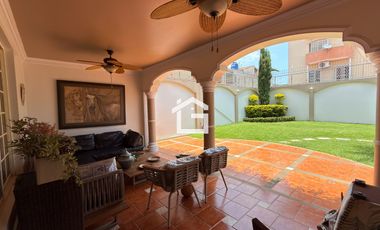 Casa de Lujo en Venta en Sector Unioro, Machala – Exclusividad y Ubicación Privilegiada